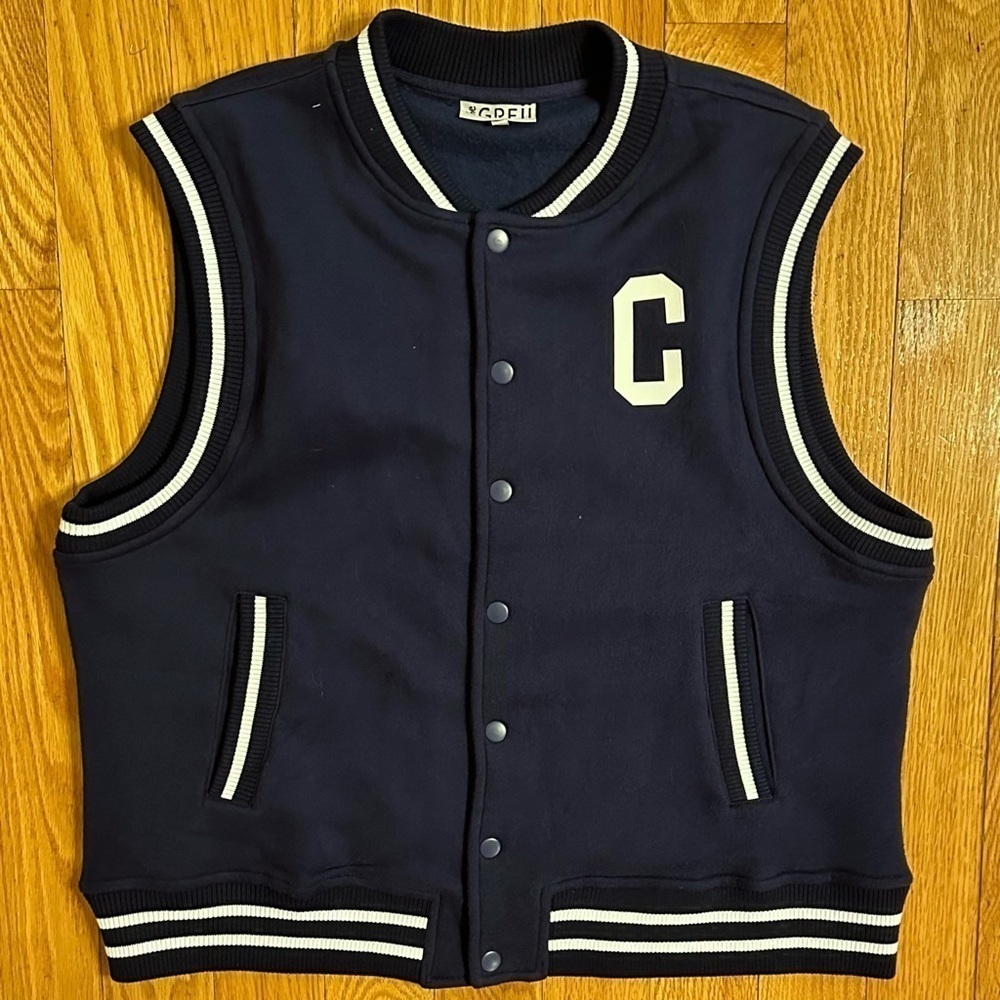 The GREii Varsity College Jacket Fleece Vest Navy Blue Letter C Sz S Adult LA